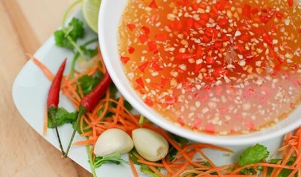 Vegetarian Spring Rolls sauce